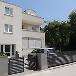 Lägenhet Svi-mi Gradac (Split-Dalmatia)