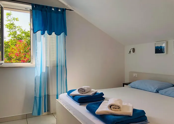 Svi-mi * Gradac (Split-Dalmatia)